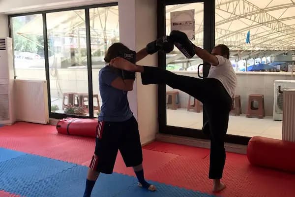 Nilüfer Kick Boks - Kickboks Okulu - Bursa Orhangazi