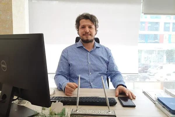 Doç. Dr. İlker Çolak - Ortopedi ve Travmatoloji - Ortopedi Cerrahı - İstanbul Bağcılar