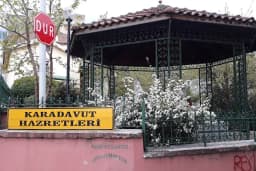 Karadavut Hazreti Türbesi