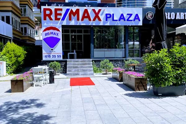 REMAX Plaza Gayrimenkul - Gayrimenkul Danışmanı - Trabzon Yomra