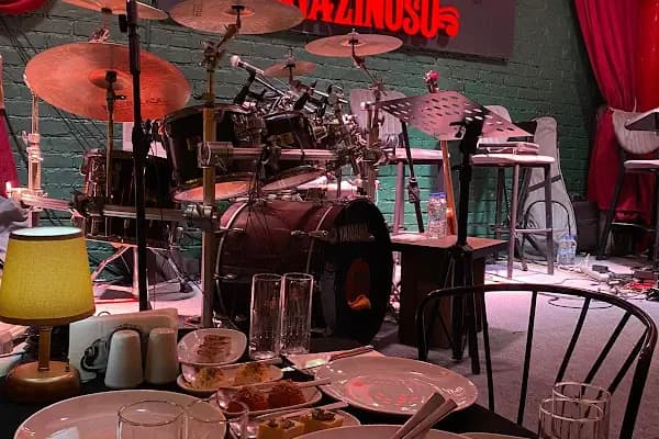 Cemiyet Gazinosu İzmir - Gece kulübü - İzmir Bayraklı