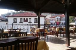 Tarihi Taş Mektep