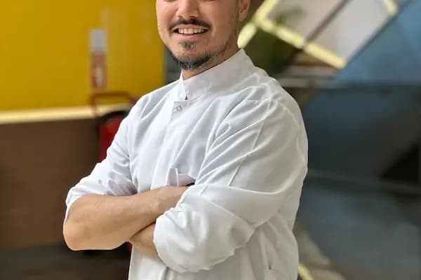 Op. Dr. Tiber Menteşe - Estetik Cerrah - İstanbul Ataşehir