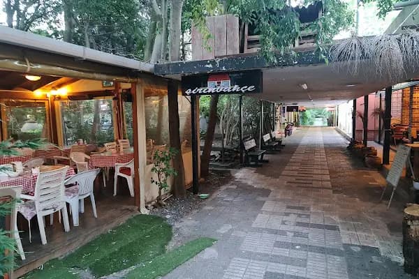 Çamlıca Cafe &amp; Restaurant - Restoran - İstanbul Bakırköy