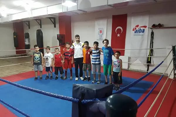 İstiklal Spor Kulübü Soğanlık - Spor salonu - İstanbul Büyükçekmece