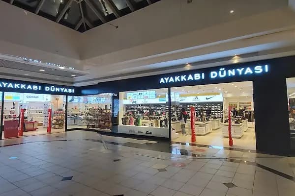 Ayakkabı Dünyası - Ayakkabı mağazası - İstanbul Başakşehir