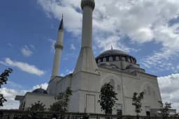 Batışehir Camii