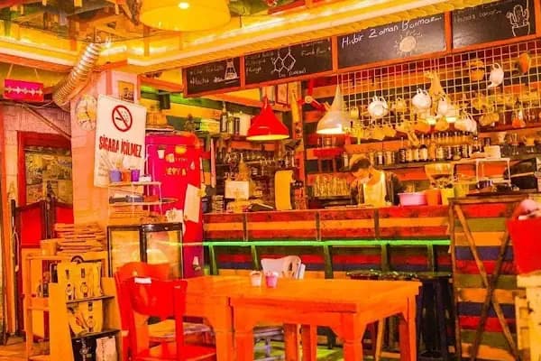 Happy Art Cafe - Kafe - İstanbul Sancaktepe