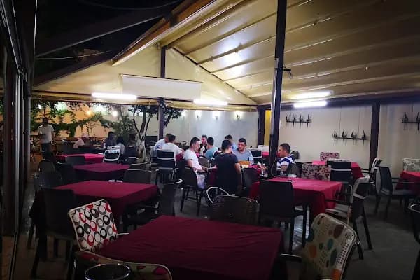 Neffis Garden Cafe - Kafe - Balıkesir Altıeylül