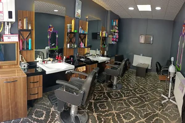 Selin Bayan Kuaförü Gelinlik &amp; Güzellik Salonu - Kuaför - Konya Beyşehir