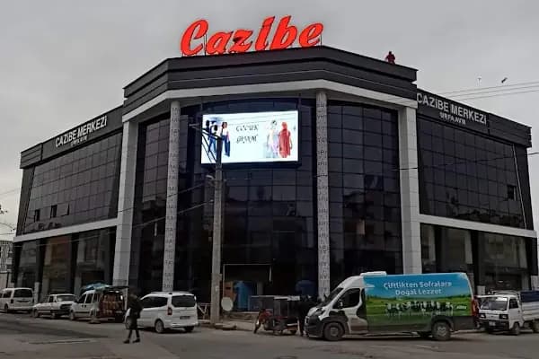 Cazibe Merkezi Şanlıurfa - Giyim mağazası - Şanlıurfa Karaköprü