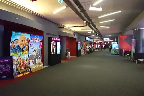 Paribu Cineverse Armada - Sinema Salonu - İstanbul Avcılar