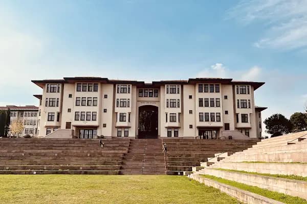 Koç Üniversitesi - Özel Üniversite - İstanbul Adalar