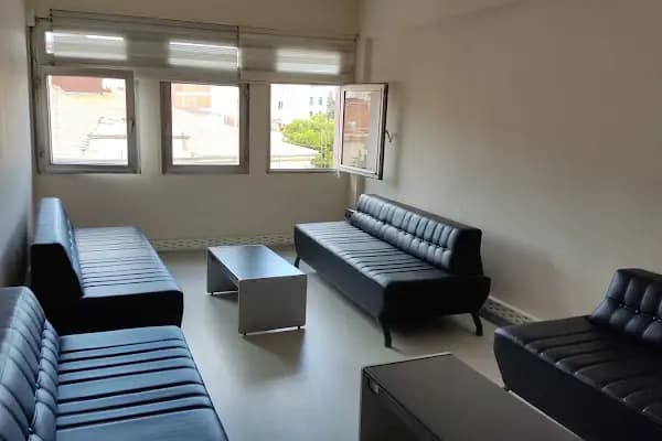 Bergama İlçesi Sosyal Yardımlaşma Ve Dayanışma Vakfı - Yerel Resmi Daire - İzmir Bergama