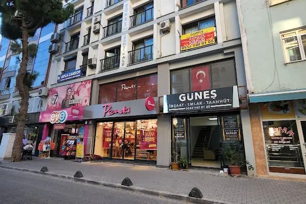 RAKASTA HOTEL &amp; CONVENTION CENTER - Otel - İzmir Bornova