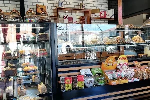 Reyhan Pasta Cafe - Pastane - Sakarya Serdivan