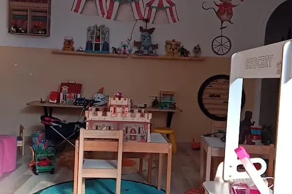 Toupie Kids Atölye Cafe Oyun Alanı - Oyun/Eğlence Merkezi - Kocaeli İzmit