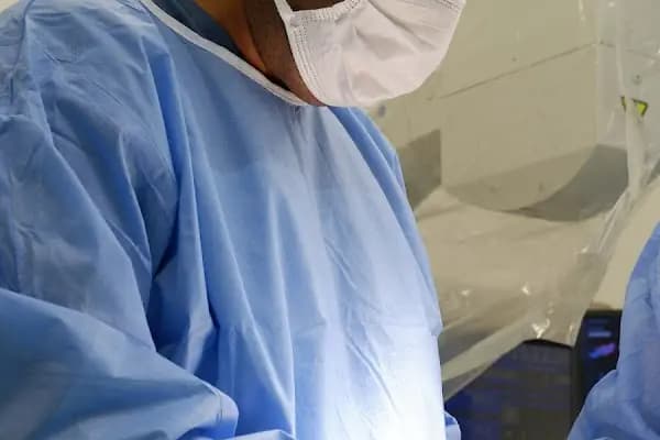 Op. Dr. Muhammed Duman جراحة العظام والمفاصل و العمود الفقري في اسطنبول- تطويل القامة في تركيا - Ortopedi Cerrahı - İstanbul Bahçelievler