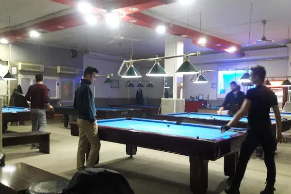 Mavi Ay Bilardo Salonu - Bilardo salonu - Manisa Yunusemre