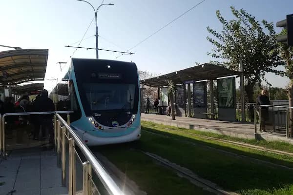 Konak İskele Tramvay Durağı - Ulaşım Hizmeti - İzmir Konak