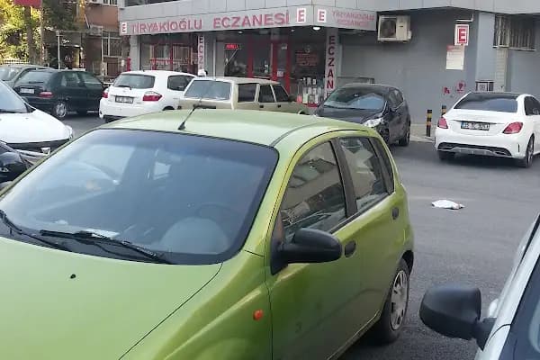 Tiryakioğlu Eczanesi - Eczane - İzmir Buca