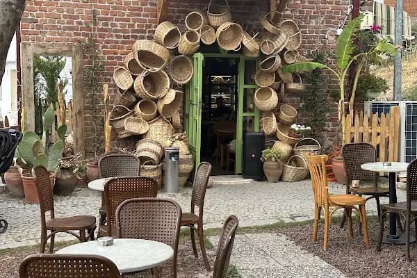Vikont Coffee &amp; Roastery Bergama - Kahve dükkanı - İzmir Bergama