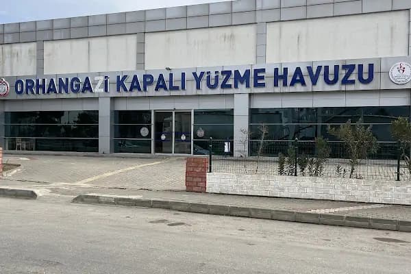 Yüzme havuzu