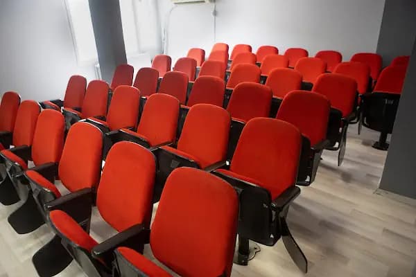 Just English Dil Okulları - İngilizce Kursu Bursa-Heykel - İngilizce Dil Okulu - Bursa Harmancık