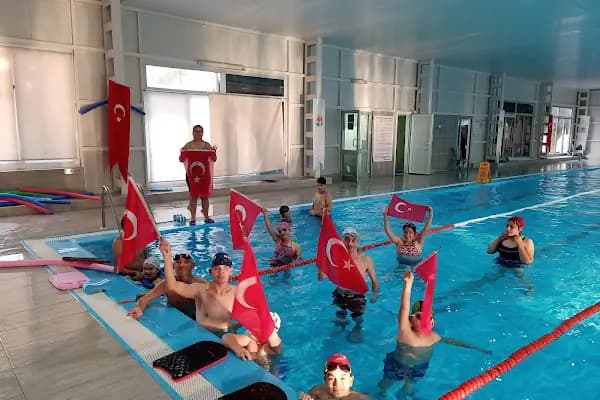 Adana Büyükşehir Belediyesi Kapalı Yüzme Havuzu - Yüzme Havuzu - Adana Seyhan