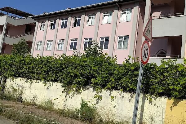 Şehit İlhan Küçük Solak Anadolu Lisesi - Okul - Kocaeli Çayırova