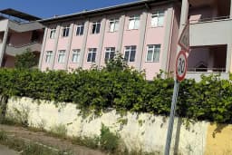 Şehit İlhan Küçük Solak Anadolu Lisesi