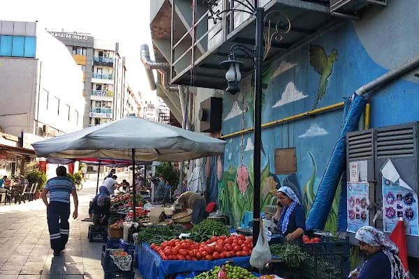 Bornova Belediyesi Ek Hizmet Binası - Belediye Binası - İzmir Buca