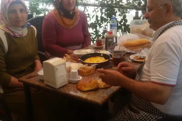 Öztaş Dürüm Döner Kebap Lahmacun - Türk restoranı - İstanbul Bağcılar