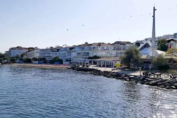 Kınalıada İskele - Otobüs Durağı - İstanbul Adalar