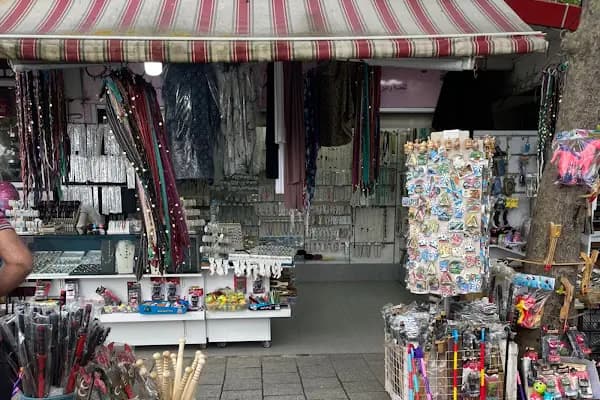 Feyza Bujiteri - Hediyelik eşya dükkanı - Sakarya Adapazarı