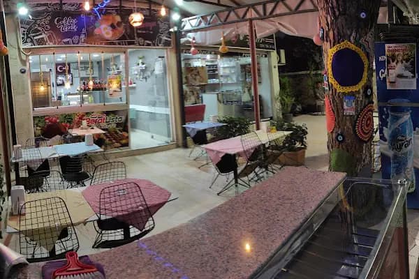 Lavinya Fastfood Kahvalti Meze Kumpir Keşkek Çiğköfte TADINDA AŞK VAR - Kafe - İzmir Narlıdere