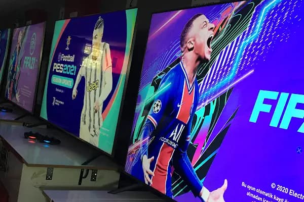 PES CLUB PLAYSTATION - Video oyun salonu - İstanbul Fatih