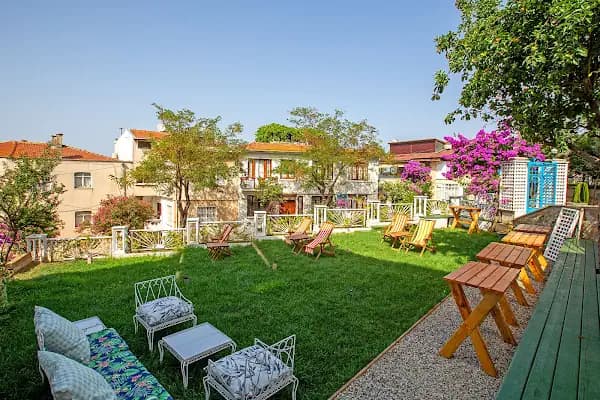 Orhan Kutbay'ın Evi Turyolucafe Pansiyon - Otel - İstanbul Adalar
