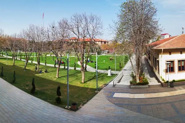 Gazi Üniversitesi Teknoloji Fakültesi - Üniversite - Ankara Yenimahalle