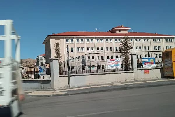 Karapürçek Şehit Osman Kablan Ortaokulu - Okul - Ankara Altındağ