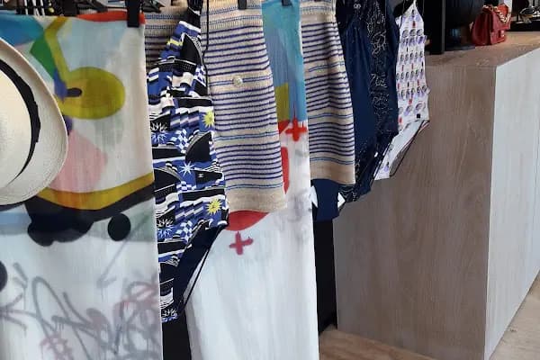 CHANEL BODRUM - Giyim mağazası - Muğla Bodrum