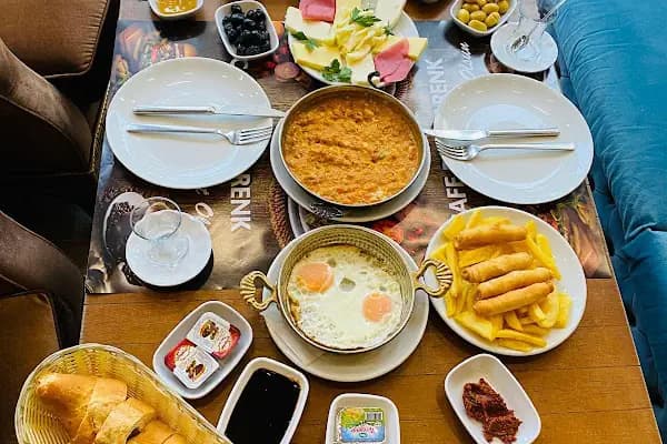 Cafe Rengarenk - Restoran - İstanbul Avcılar