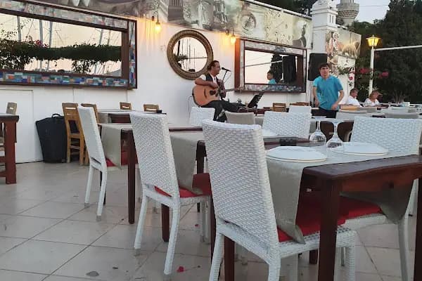 Bodrum Cafe Restaurant - Deniz mahsülleri restoranı - Muğla Bodrum