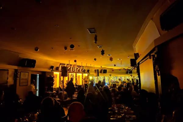 Bizbize Fasıl - Canlı müzik yapılan mekan - İstanbul Avcılar