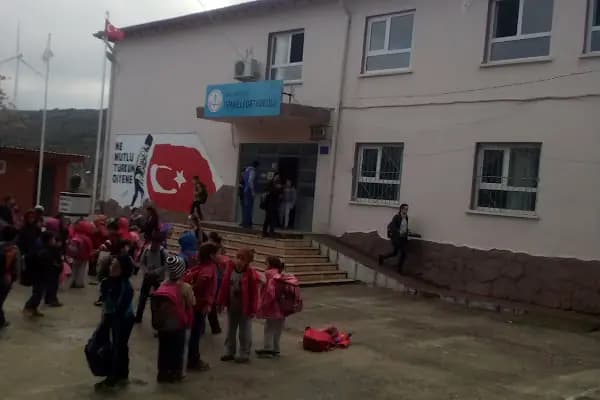 İsmailli Ortaokulu - Okul - İzmir Bergama