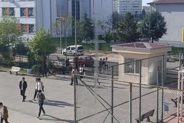 Şehit Ömer Halisdemir Anadolu Lisesi - Okul - Diyarbakır Kayapınar