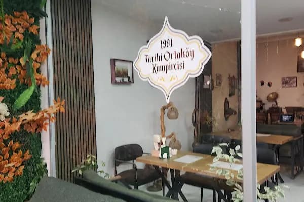 Ramazan Kumpircisi / Viamia İtalyan makarna / Wafflecı İnegöl Waffle / Tarihi Ortaköy Kumpircisi - Restoran - Bursa İnegöl