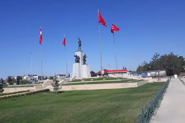 Çerkezköy Meydanı - Turistik Yer - Tekirdağ Kapaklı