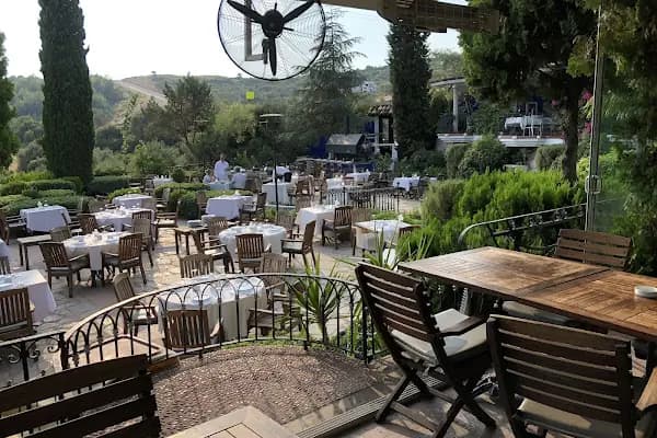 Cumba Cafe Ve Restaurant - Restoran - İzmir Narlıdere