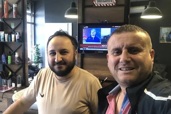 Altın Makas Erkek Kuaförü - Berber Dükkanı - İstanbul Bağcılar